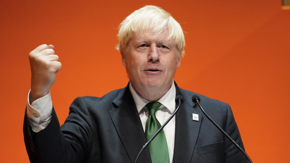 Boris Johnson spricht während des Commonwealth Business Forums im ICC