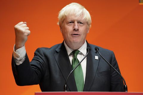 Boris Johnson spricht während des Commonwealth Business Forums im ICC