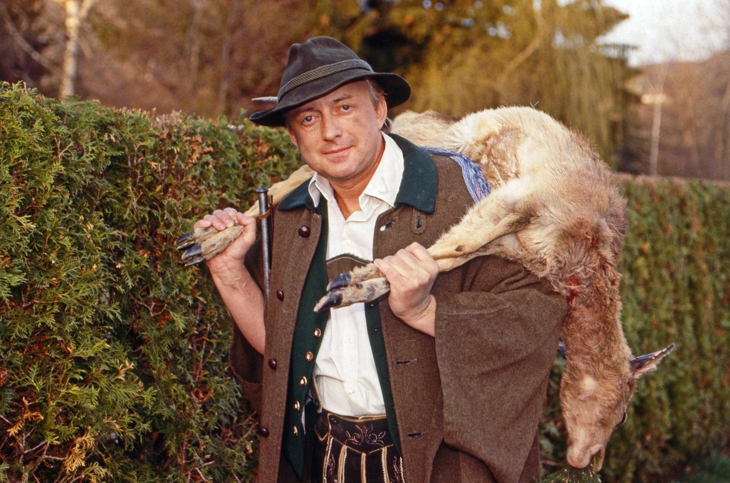 Alfons Schuhbeck mit Wild