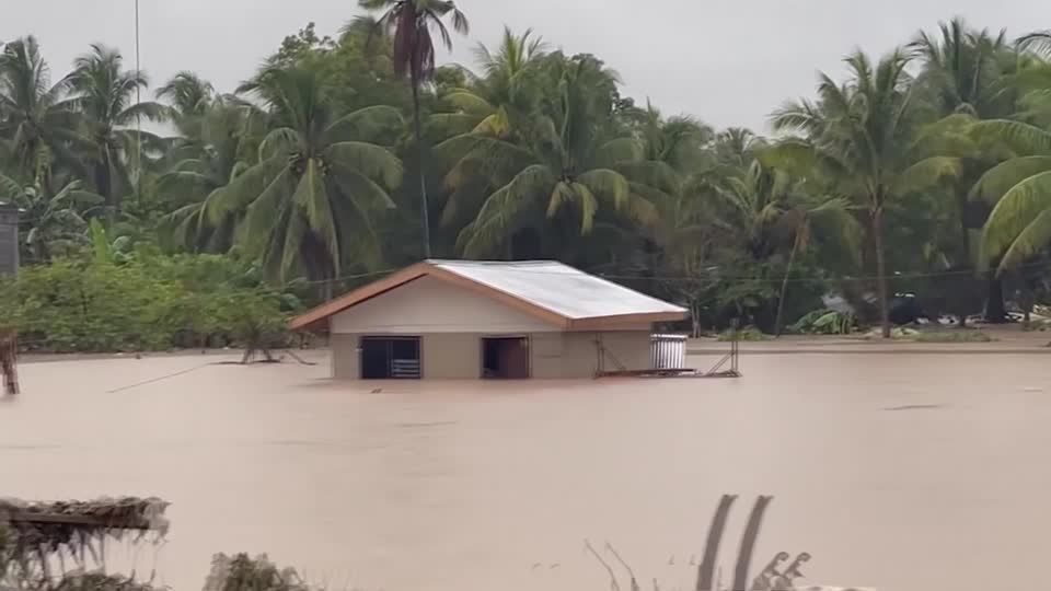 Video: Philippinen: Zahlreiche Tote nach Tropensturm Video: Philippinen: Zahlreiche Tote nach Tropensturm