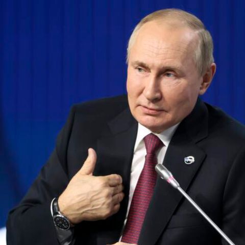 Russlands Präsident Wladimir Putin auf der Plenarsitzung des 19. jährlichen Treffens des Valdai International Discussion Club