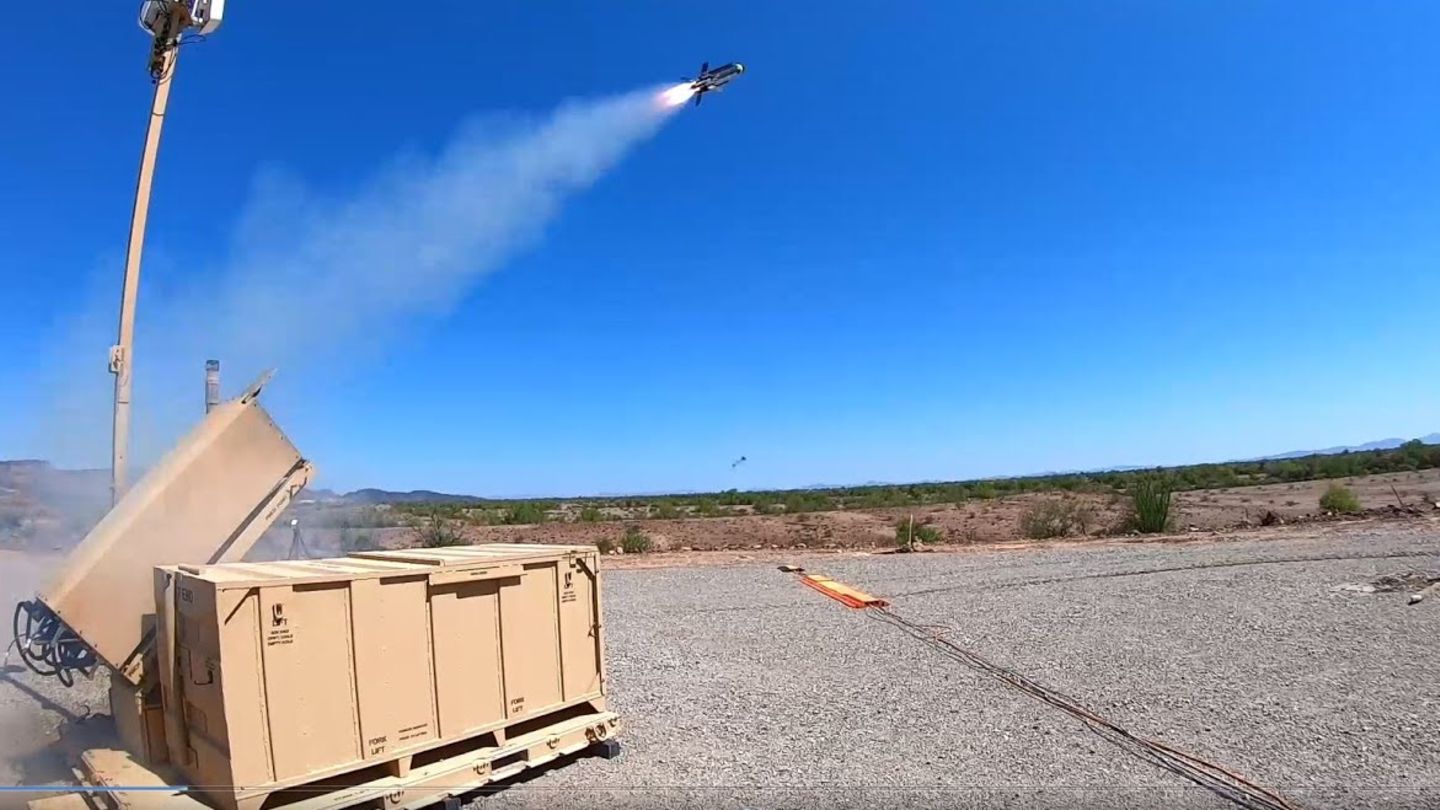 Start einer Raytheon Coyote