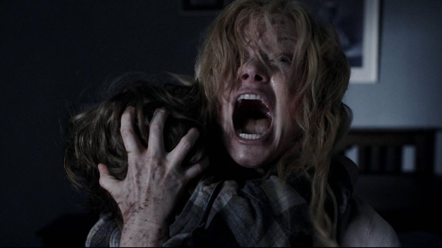 Essie Davis schreit im Film "Babadook" Essie Davis schreit im Film "Babadook"
