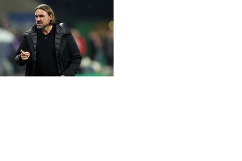 Gladbachs Cheftrainer Daniel Farke an der Seitenlinie
