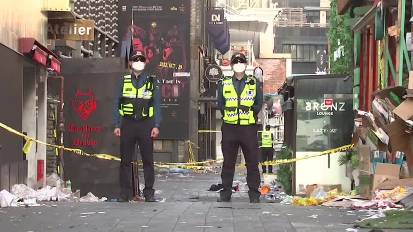 Video: Schock und Trauer nach Massenpanik in Seoul