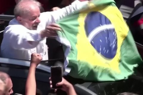 Video: Lula gewinnt Präsidentenwahl in Brasilien knapp