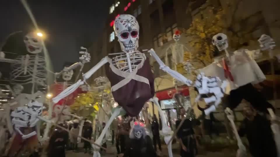 Video: Halloween-Parade in New York Video: Halloween-Parade in New York