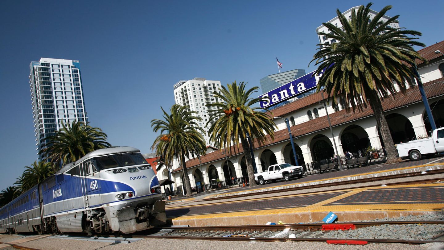 Pacific Surfliner