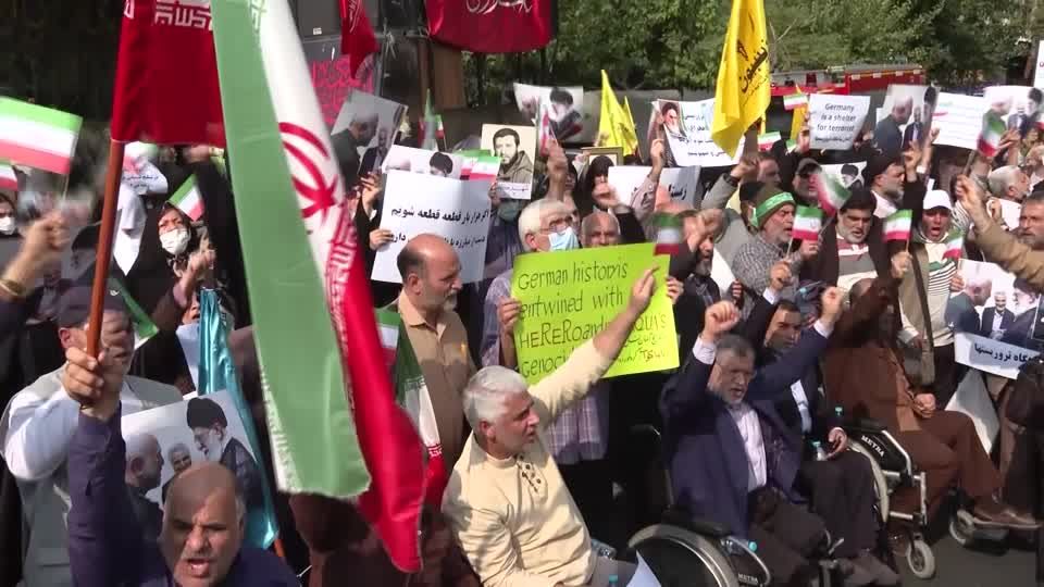 Video: Proteste vor deutscher Botschaft im Iran Video: Proteste vor deutscher Botschaft im Iran