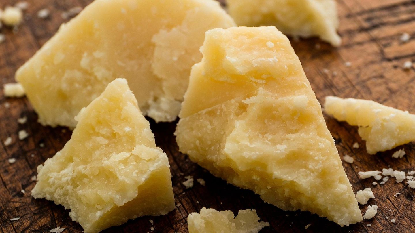 Zerbröckelter Parmesan