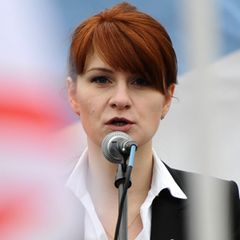 Maria Butina führt sie für die Kreml-Propaganda einen Feldzug gegen abtrünnige Stars. 