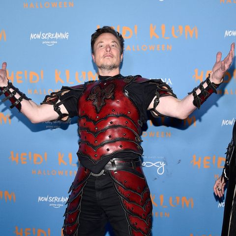 Work hard, Party hard: Neben all der Arbeit fand Elon Musk noch Zeit bei Heidi Klums Halloween-Feier vorbeizuschauen