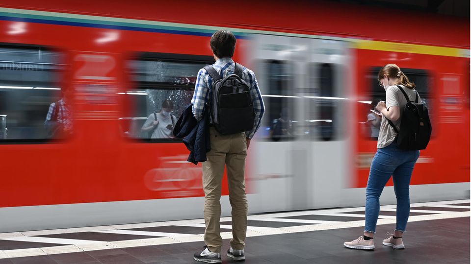 Das 49-Euro-Ticket soll im gesamten Öffentlichen Personennahverkehr in Deutschland gelten, damit auch in der Frankfurter S-Bahn