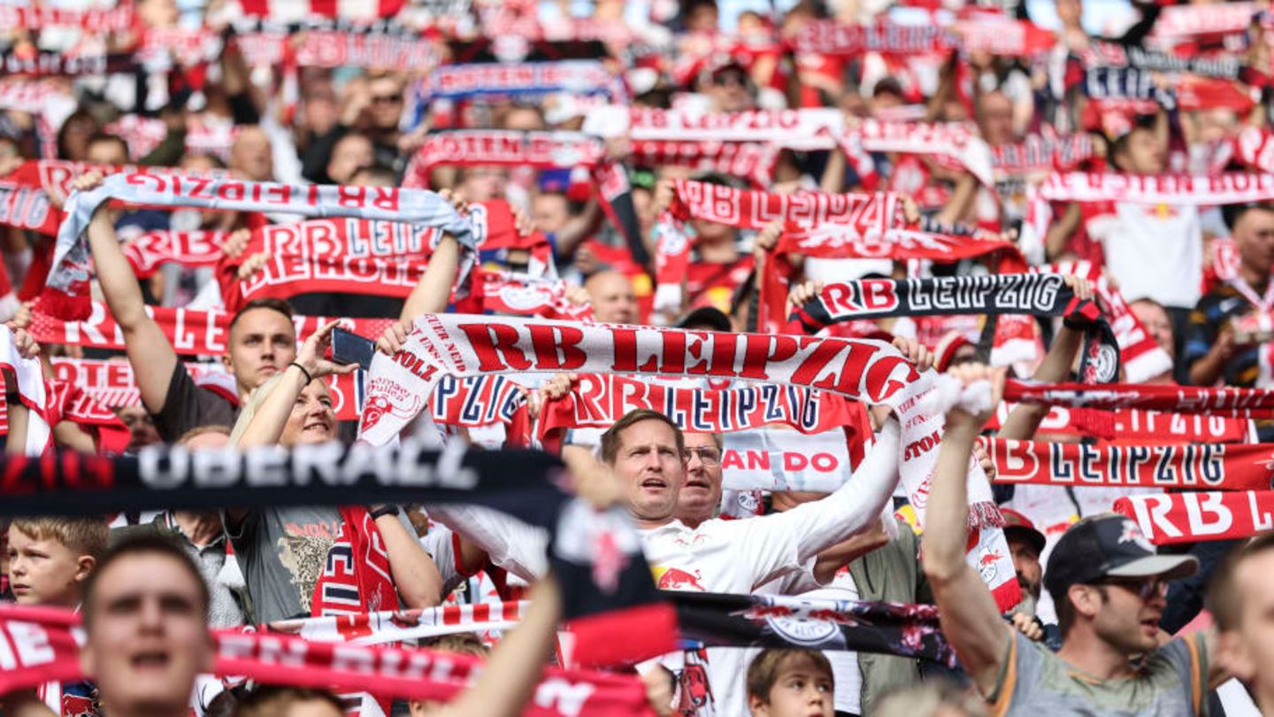 Degrading controls in Warsaw: scandal before RB Leipzig’s Champions League game against Donetsk