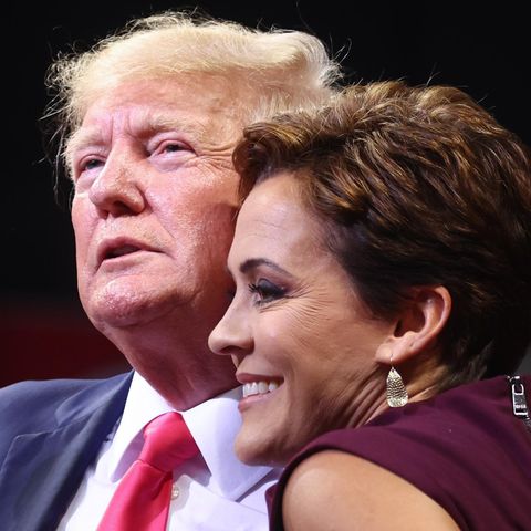 Ex-US-Präsident Donald Trump und Kandidatin Kari Lake