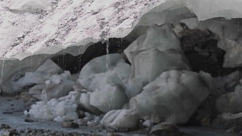Klimakrise: Schweizer Gletscher haben in 85 Jahren Hälfte ihres Volumens verloren