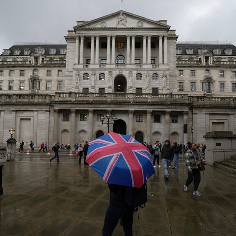 Zentralbank London: Steigende Zinsen, sinkende Temperaturen. Großbritanniens Energiepreiskrise. 