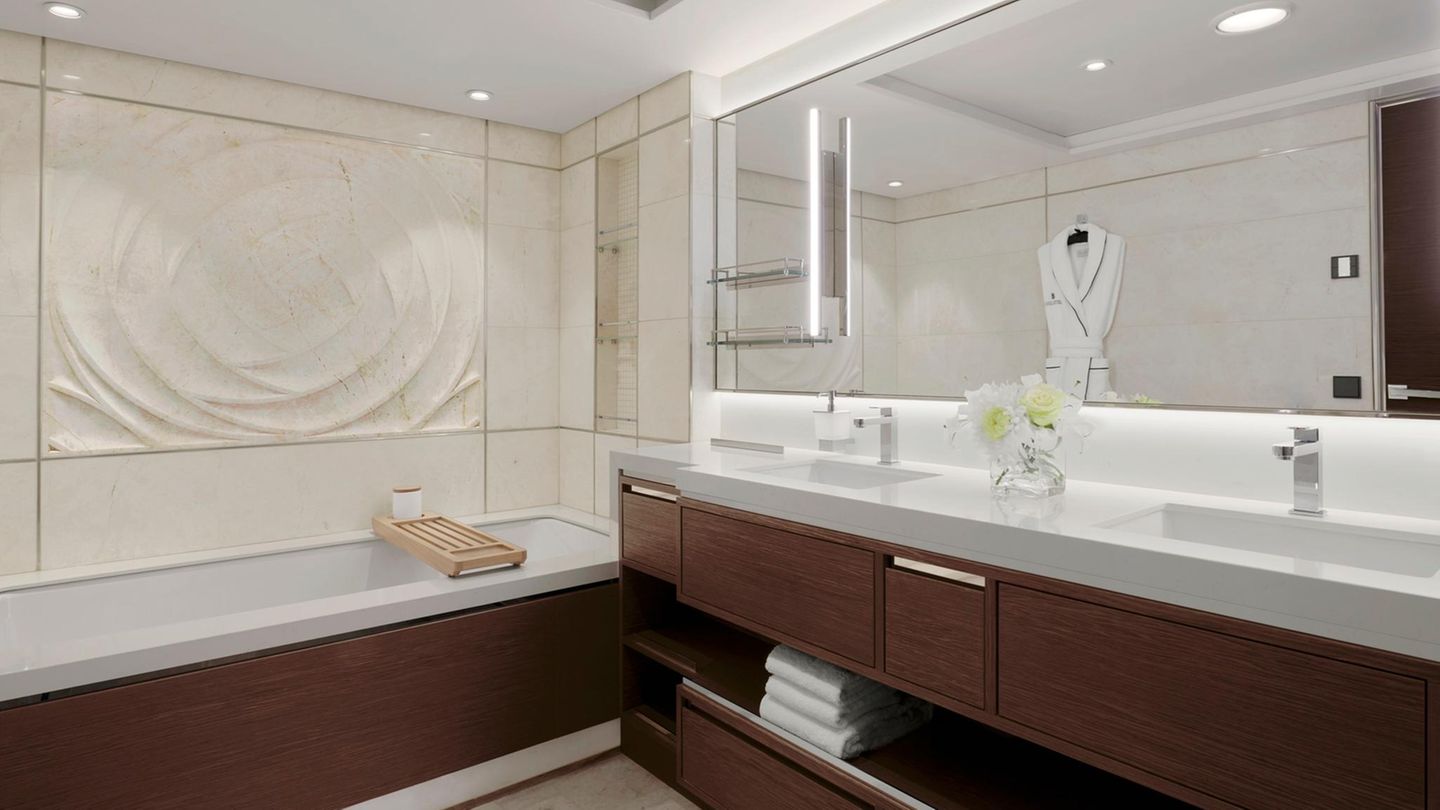 Ritz-Carlton Kreuzfahrtschiff "Evrima"
