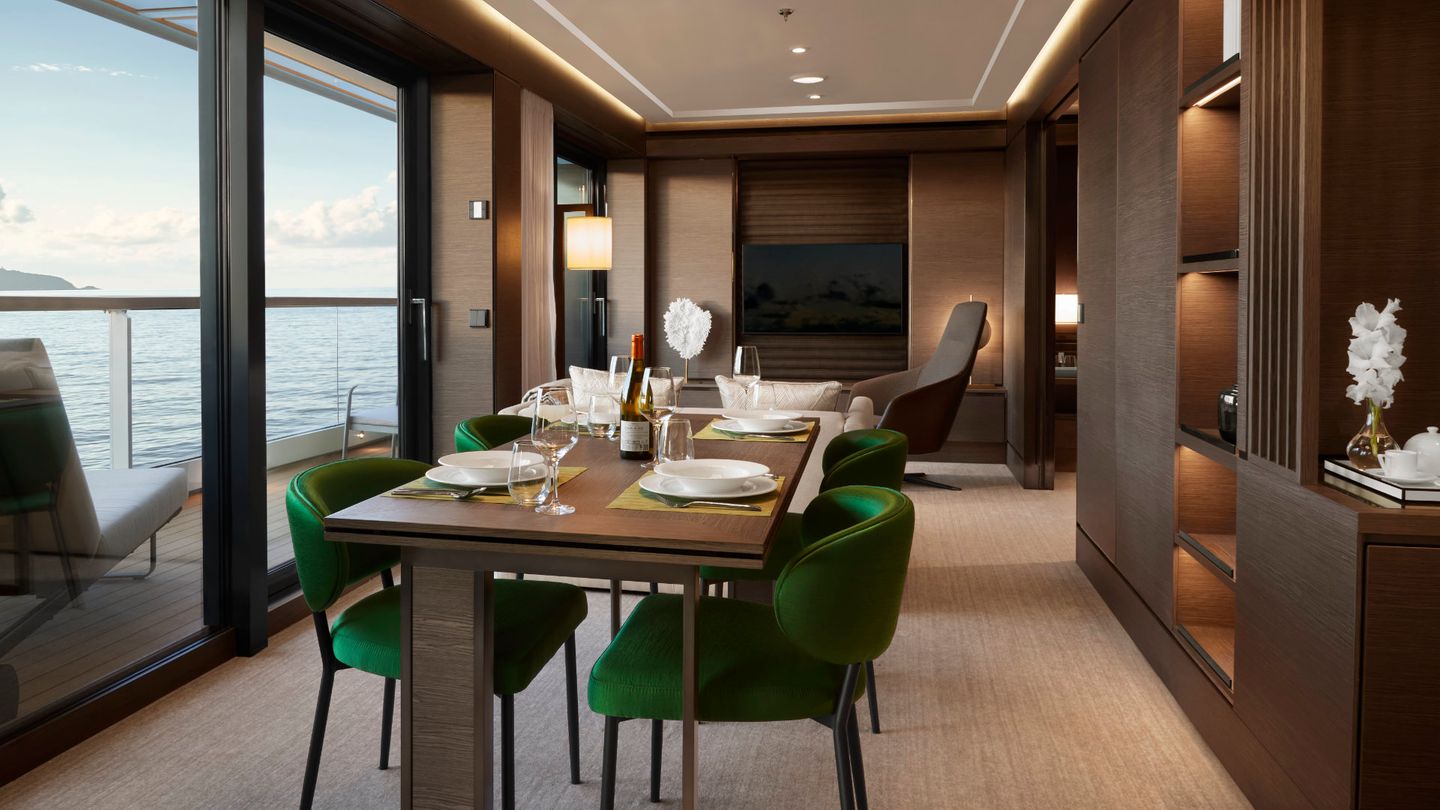 Ritz-Carlton Kreuzfahrtschiff "Evrima"