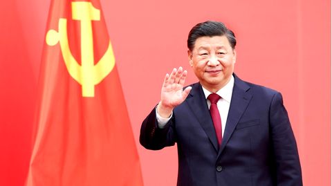 Wissen ist Macht, lautet die Devise des "überragenden Führers" (Xi Jinping über Xi Jinping).