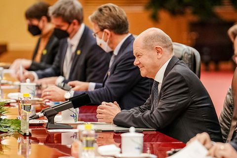 Olaf Scholz in der "Großen Halle des Volkes"
