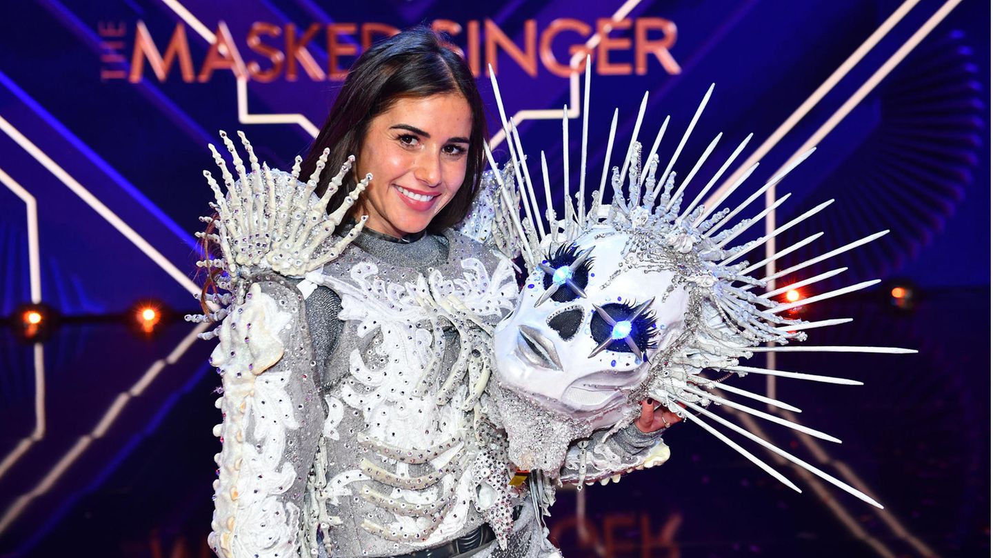 Sarah Engels als Skelett gewinnt die dritte Staffel von "The Masked Singer" Sarah Engels als Skelett gewinnt die dritte Staffel von "The Masked Singer"
