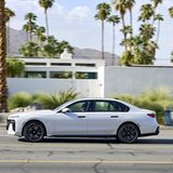 BMW 760i xDrive 2023