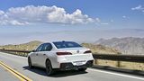 BMW 760i xDrive 2023