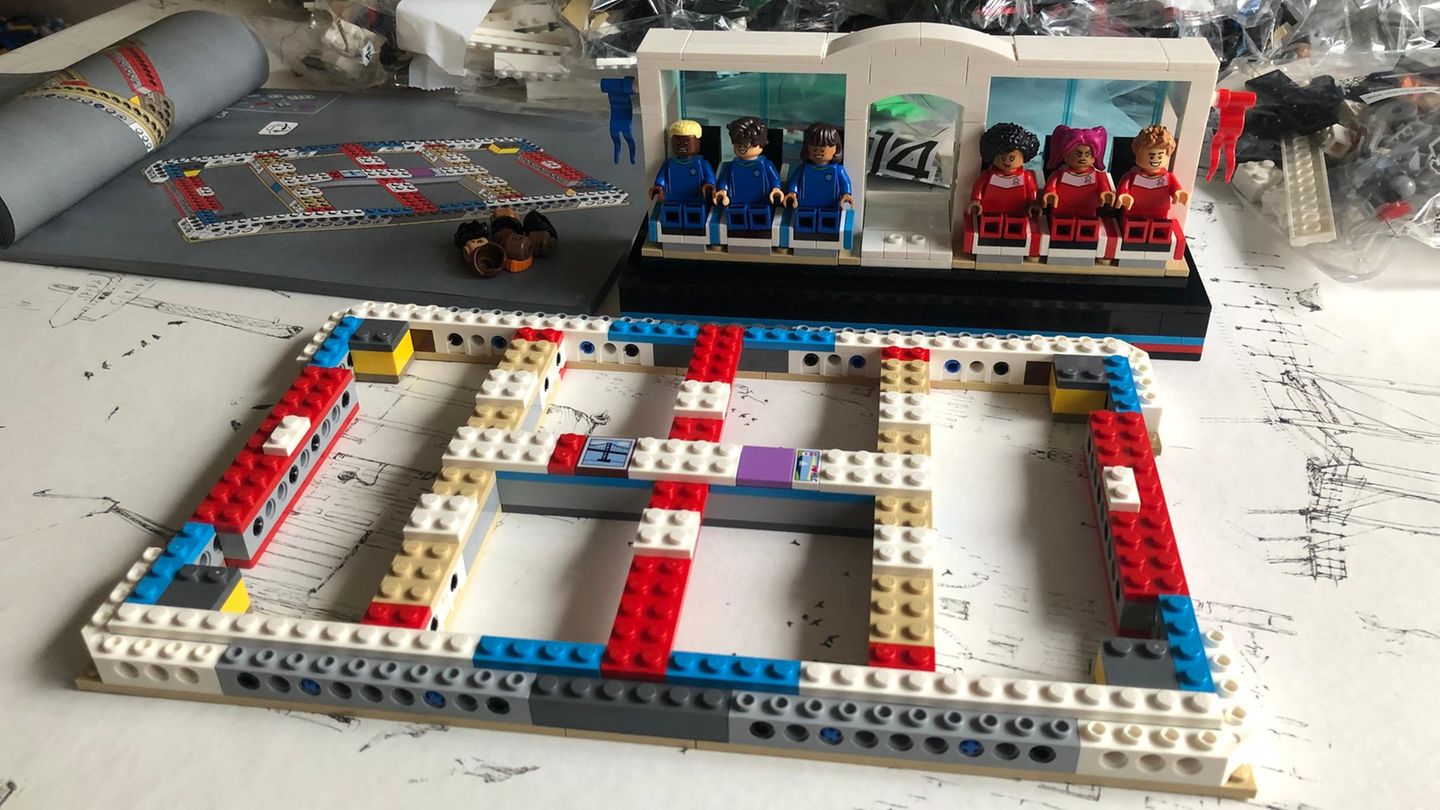 Lego Tischkicker