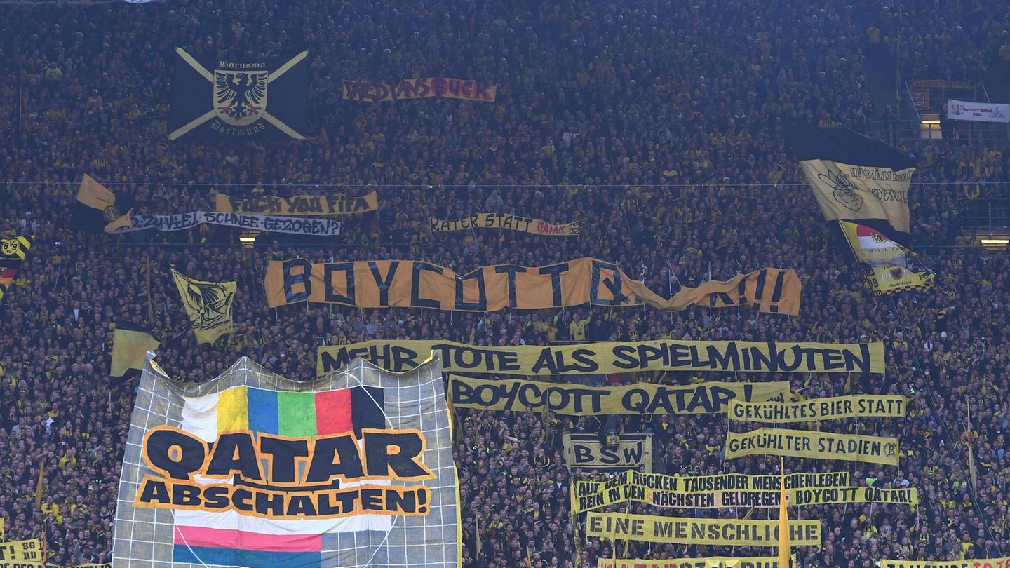 Football World Cup in Qatar: Bundesliga fans protest against the venue