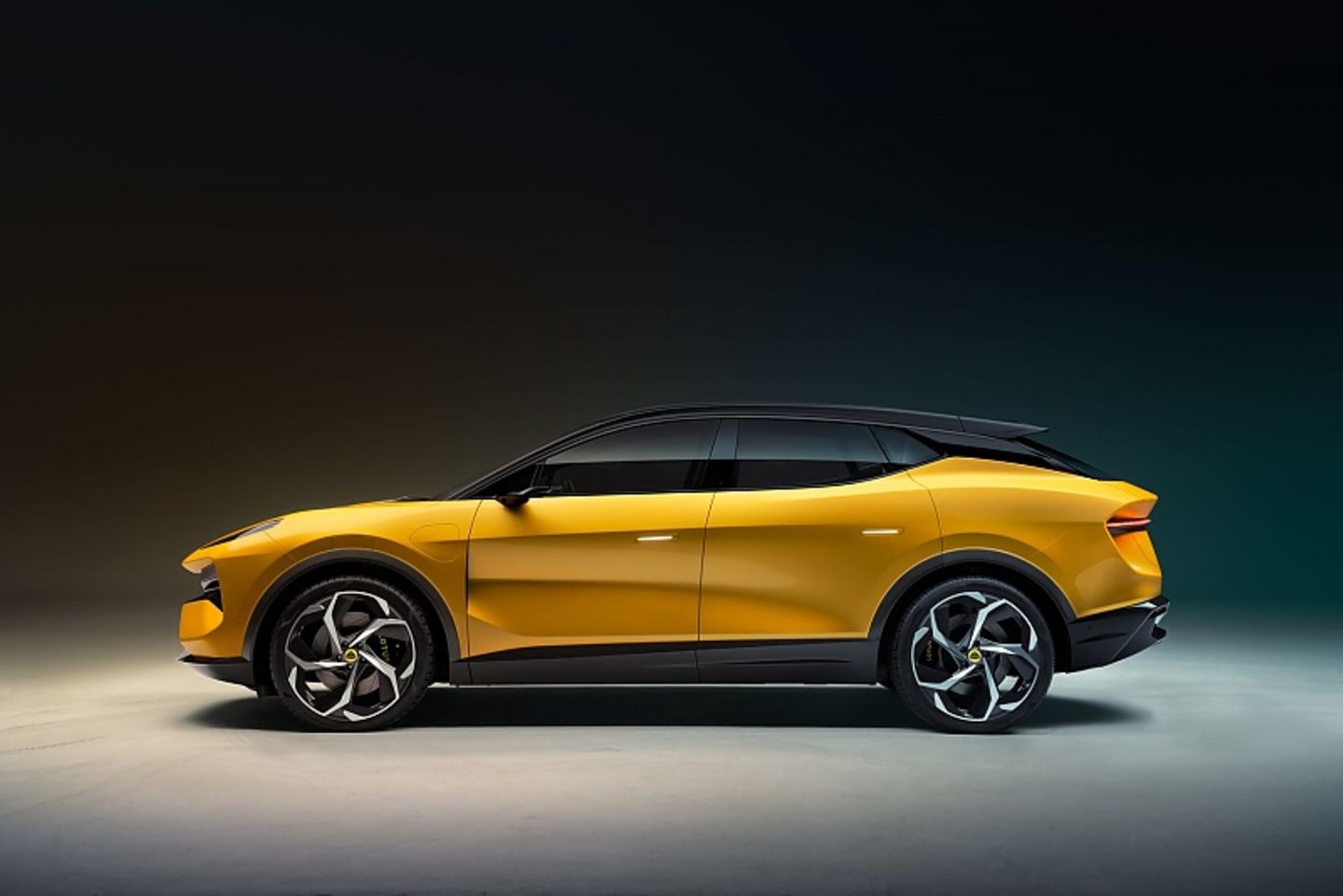 Lotus Eletre