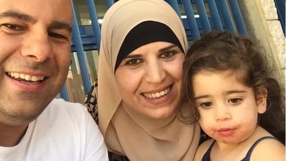 Shalicar mit seiner Tochter Michelle und ihrer muslimischen Kindergärtnerin Shalicar mit seiner Tochter Michelle und ihrer muslimischen Kindergärtnerin