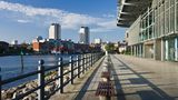 Blick auf die Skyline der englischen Stadt Sunderland.