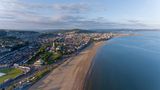 Der Strand von Swansea in Wales.