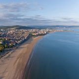 Der Strand von Swansea in Wales.