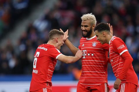 Joshua Kimmich, Eric Maxim Choupo-Moting und Jamal Musiala beim Torjubel