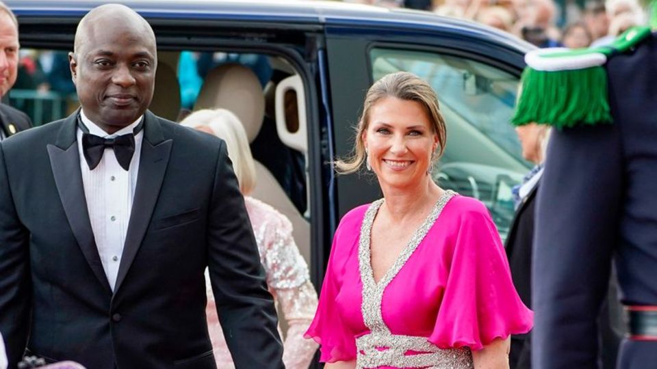 Prinzessin Märtha Louise und ihr Verlobter Durek Verrett bei den Feierlichkeiten zum 18. Geburtstag von Norwegens Erbprinzessin
