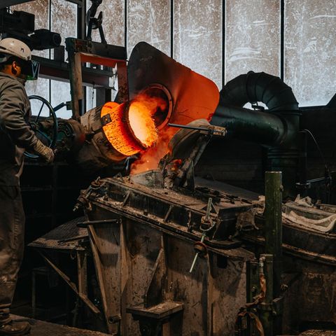 Produktion in der Solinger Gießerei Bögra