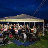 Gemeinsames Dinner der Adoptiveltern von Windhunden in Modena