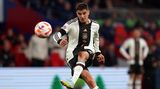 Kai Havertz  Note: 2  Sein Tor zum Ausgleich ließ die Deutschen noch einmal Hoffnung schöpfen. Dann legt er gleich mit dem erneuten Führungstreffer nach. An Havertz lag es nicht, dass die deutsche Elf am Ende scheiterte.