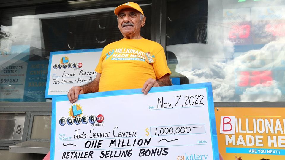 Kegilaan lotre di AS: hit jackpot dua miliar!