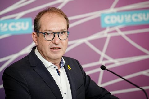 CSU-Landesgruppenchef Alexandra Dobrindt warnt vor der Radikalisierung von Klimaaktivistinnen und -aktivisten