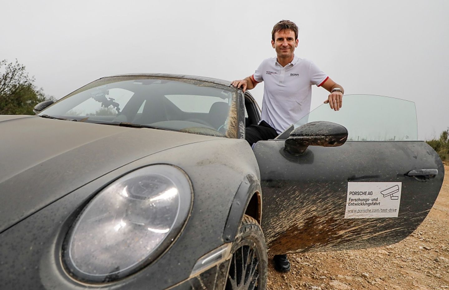 Porsche 911 Dakar 2023