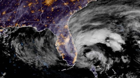 Hurrikan Nicole auf dem Weg zur US-Ostküste