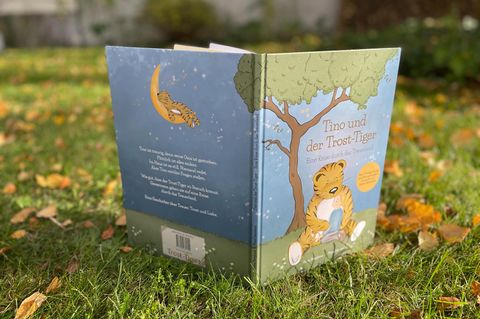 Cover des Kinderbuches "Tino und der Trost-Tiger – eine Reise durch das Trauerland"