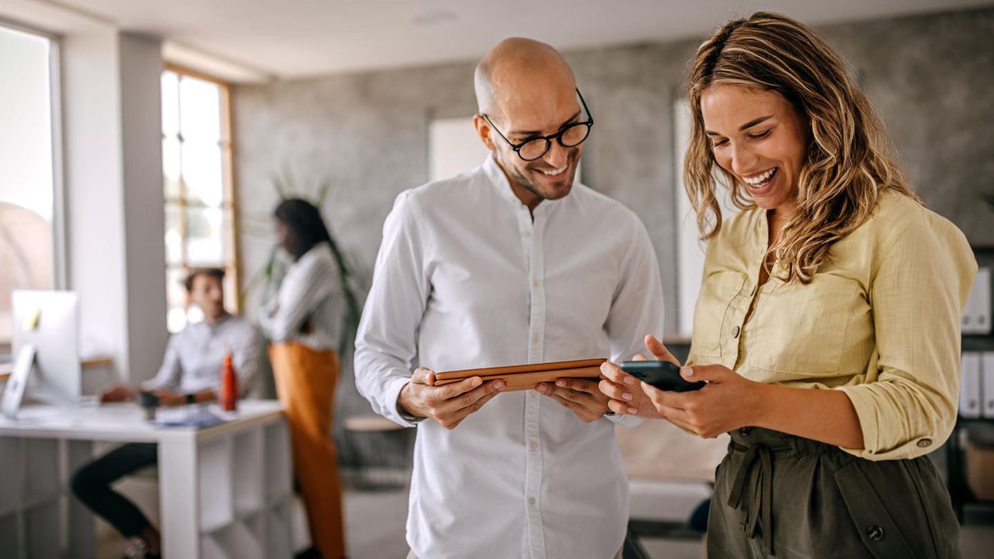 Stellenanzeigen-Auswertung: Teamfähigkeit und gute Kommunikation stehen bei Arbeitgebern hoch im Kurs Teamfähigkeit und gute Kommunikation stehen bei Arbeitgebern hoch im Kurs