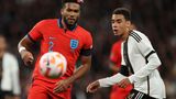 Reece James, England  Vor der Reise nach Katar droht den "Three Lions" ein Engpass auf der Außenbahn. Neben Chilwell fällt mit Reece James noch ein weiterer Außenverteidiger aus. Der 26-Jährige laboriert weiter an einer Knieverletzung, die ihn mindestens bis Dezember außer Gefecht setzt. "Ich bin am Boden zerstört", schrieb er auf Twitter.