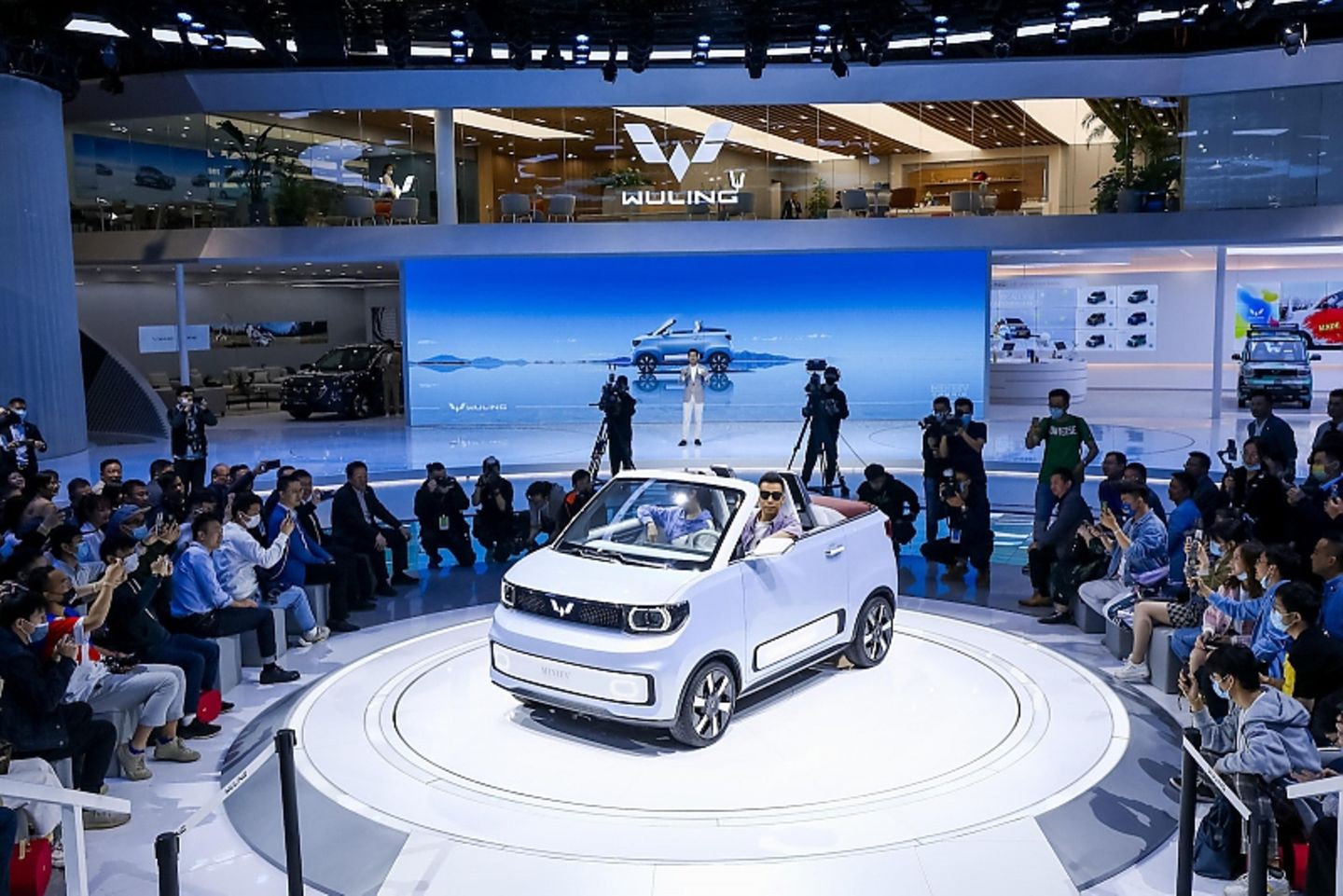 Wuling Hong Guang Cabrio Mini EV