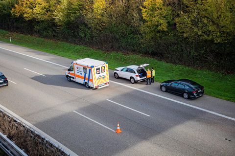 Ein Unfall auf einer Autobahn