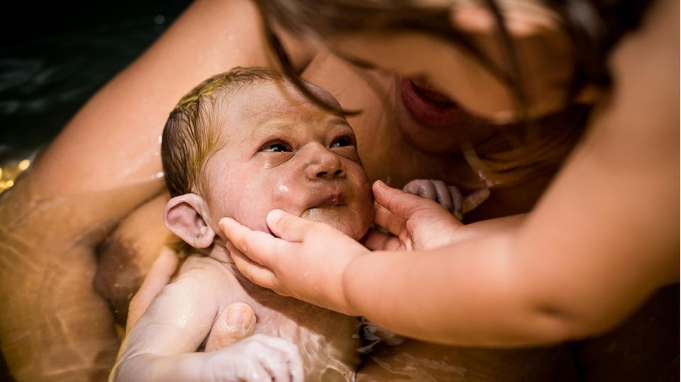 Geburtsfotografin Cerstin Kütte hält die schönsten, anstrengendsten und intimsten Momente von Geburten fest